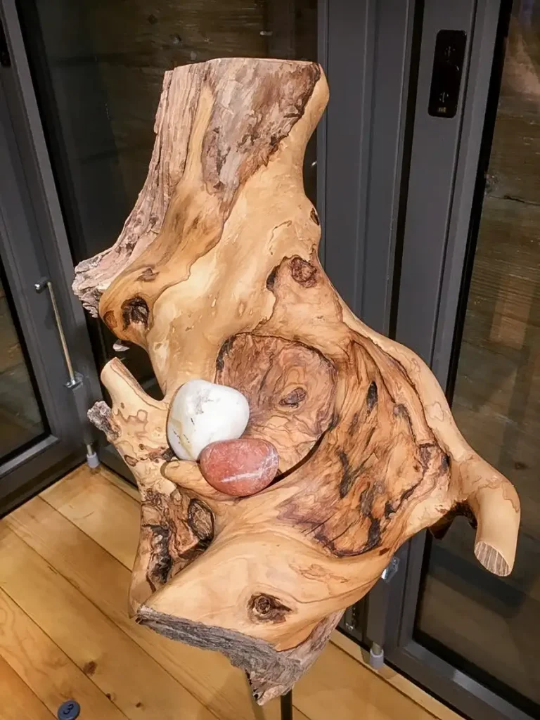 Stein und Holz Skulpturen – Kunst im Dürstelerhaus Abstrakte und gegenständliche Skulpturen von Ursula und Hugo Löwy