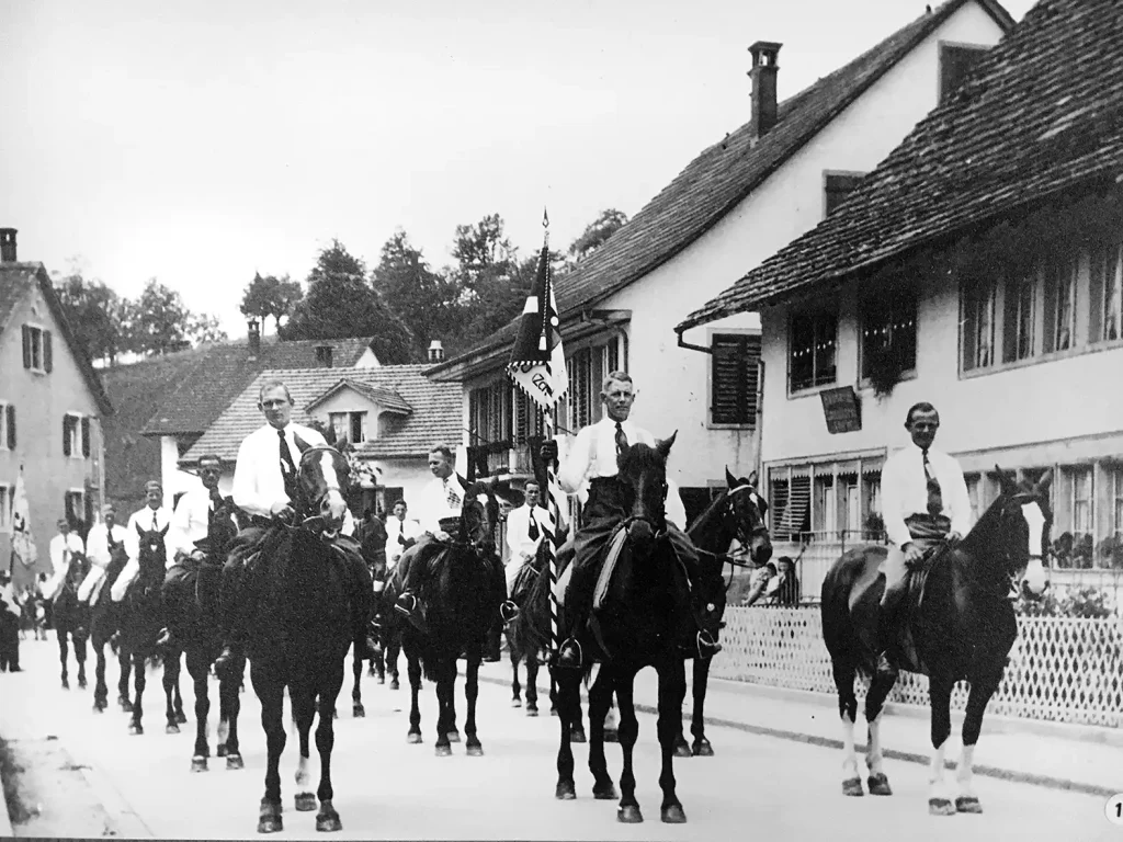Historische Aufnahmen von Gossauer Vereinen – Sänger, Turner und Frauenvereine