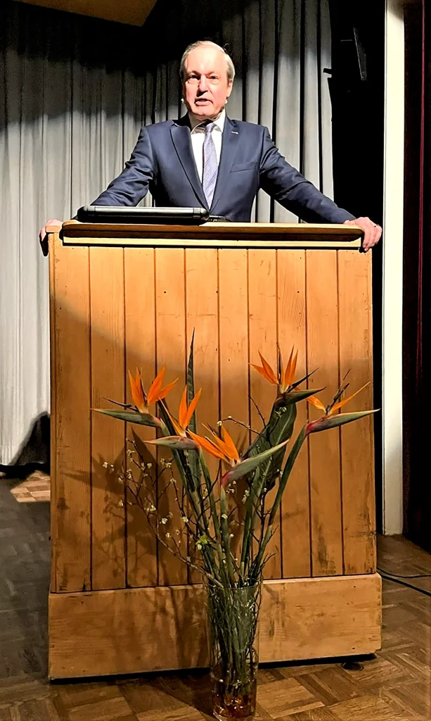Arthur Stocker – Filmpremiere und Buchvernissage in Gossau Premiere des letzten Films von Arthur Stocker und Buchvernissage im Saal der Altrüti Gossau
