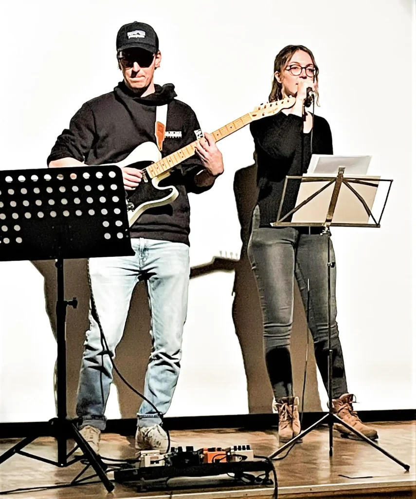 Posthume Ehrung für Arthur Stocker Publikum und Ehrengäste bei der Premiere des letzten Films von Arthur Stocker