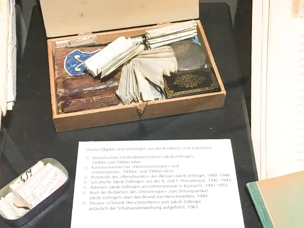 Bilderauswahl aus dem Leben und Wirken von Jakob Zollinger Fotowand zur Ausstellung Jakob Zollinger im Dürstelerhaus Gossau